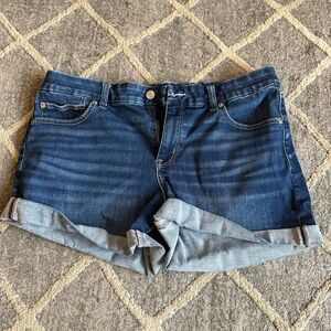 AE Curvy Midi shorts